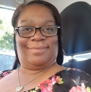 Meet your Posher, Shawna